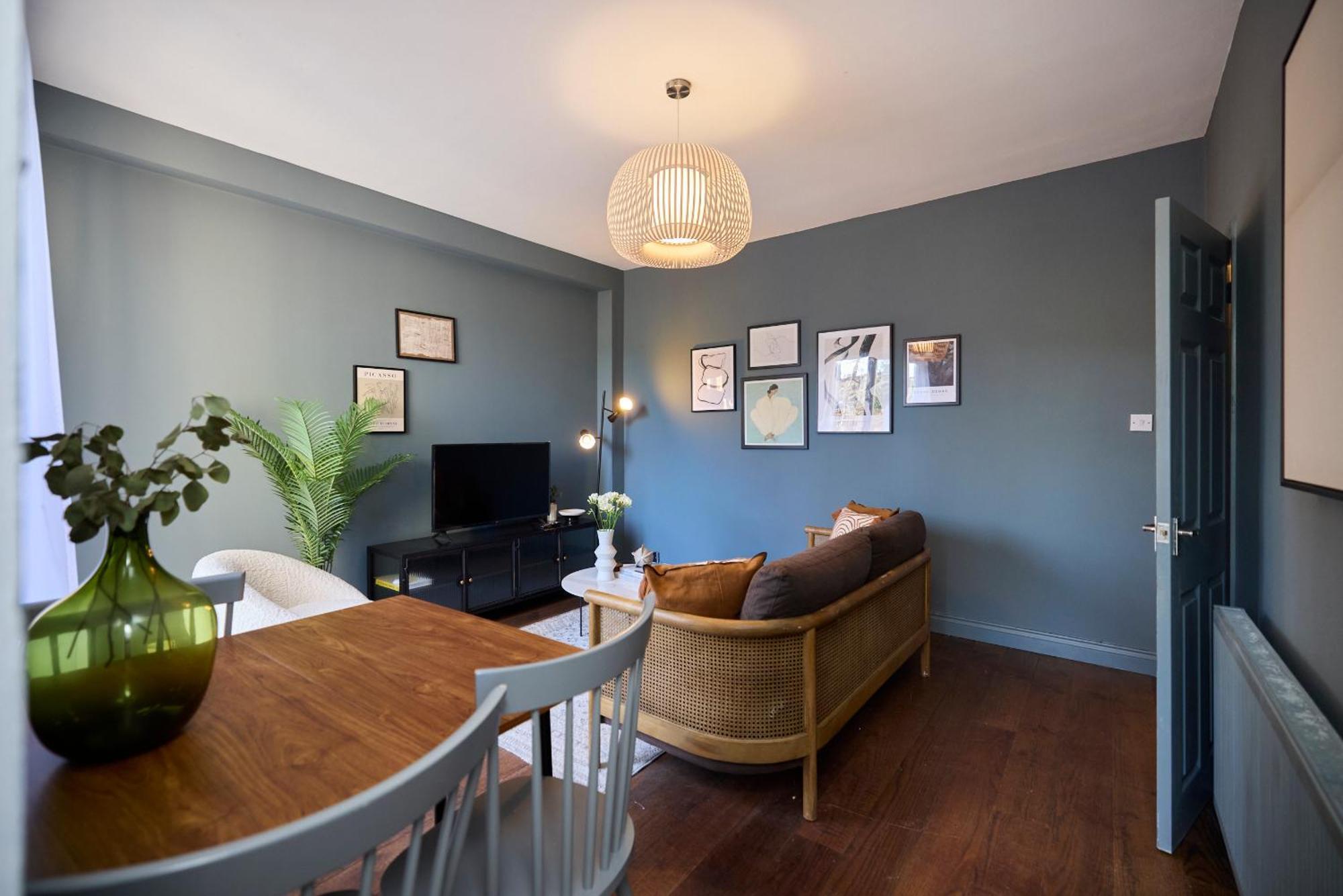 East Finchley Retreat - 2bdr Ground Floor Flat With Terraces Apartment London